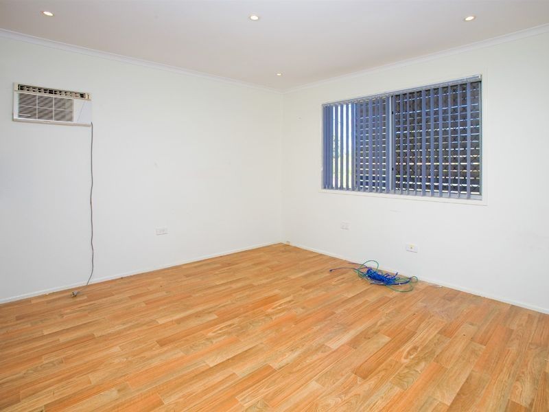 9 Lowana  Street, Camira QLD 4300