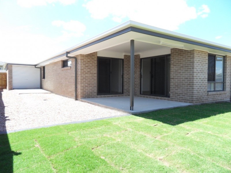 9 Huxley Street, Redbank Plains QLD 4301