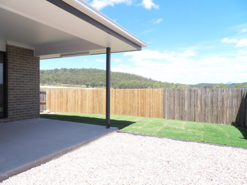 9 Huxley Street, Redbank Plains QLD 4301