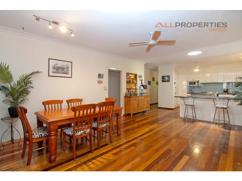 1 Riverside Avenue, Barellan Point QLD 4306