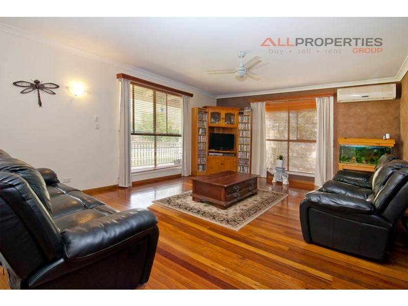 1 Riverside Avenue, Barellan Point QLD 4306