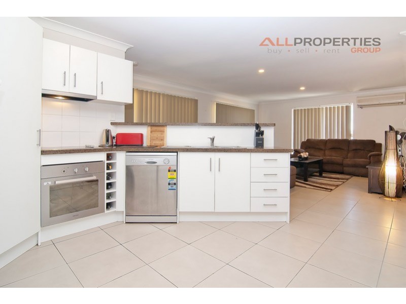 54 Lakes Entrance Drive, Springfield Lakes QLD 4300