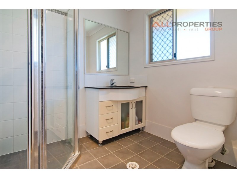 54 Lakes Entrance Drive, Springfield Lakes QLD 4300