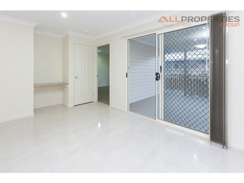 4 Hyssop Place, Springfield Lakes QLD 4300