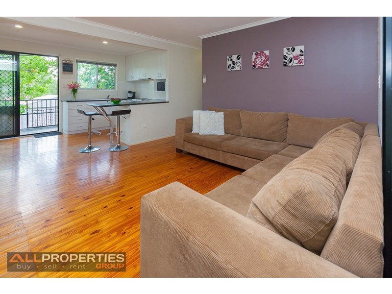 3 Vicki Street, Redbank Plains QLD 4301