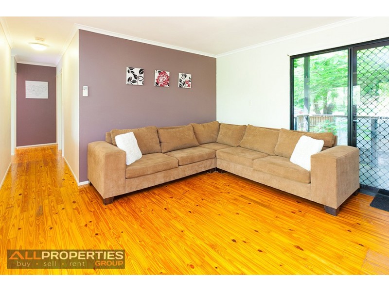 3 Vicki Street, Redbank Plains QLD 4301