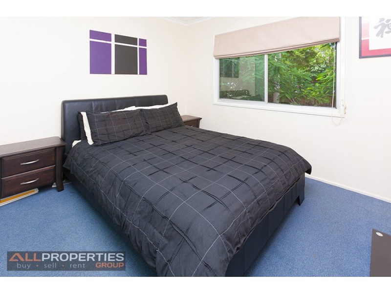 3 Vicki Street, Redbank Plains QLD 4301