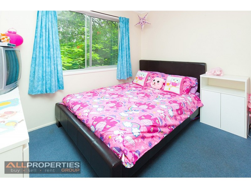 3 Vicki Street, Redbank Plains QLD 4301
