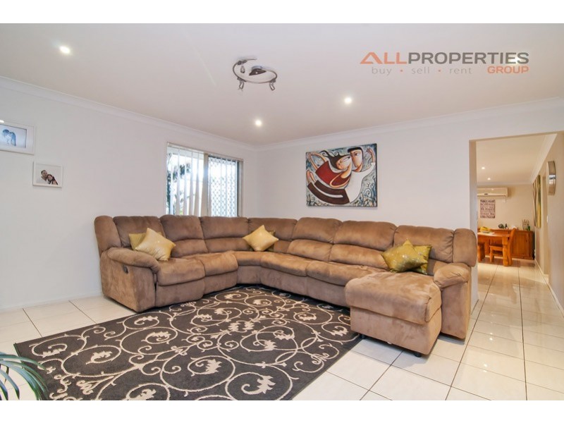 9 Orchard Cres, Springfield Lakes QLD 4300