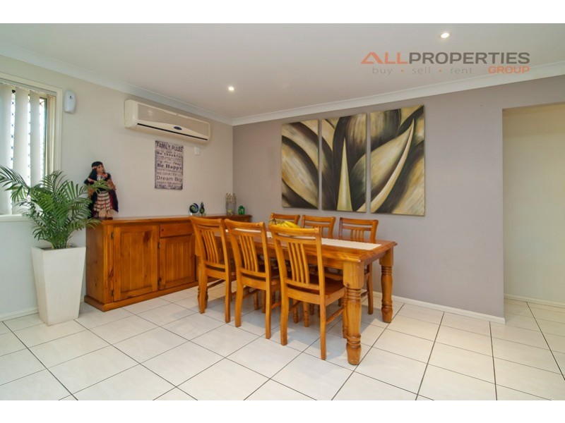 9 Orchard Cres, Springfield Lakes QLD 4300