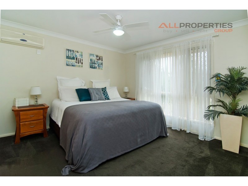 9 Orchard Cres, Springfield Lakes QLD 4300