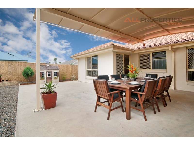 9 Orchard Cres, Springfield Lakes QLD 4300