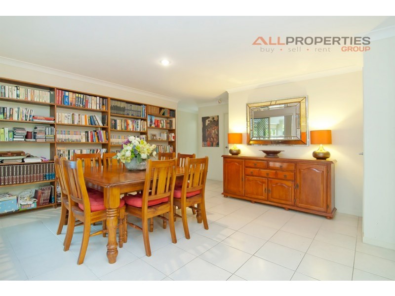 2 Sunset Place, Springfield Lakes QLD 4300