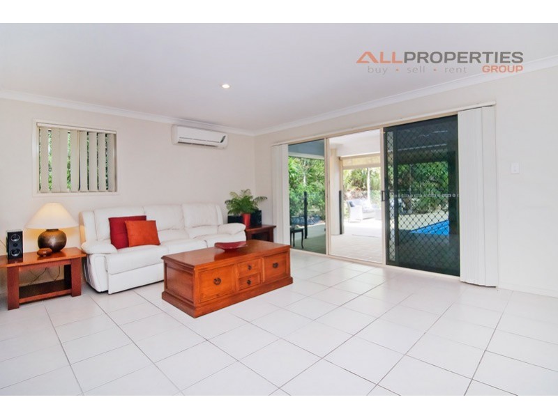 2 Sunset Place, Springfield Lakes QLD 4300