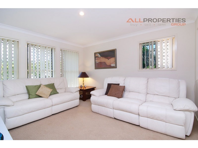 2 Sunset Place, Springfield Lakes QLD 4300