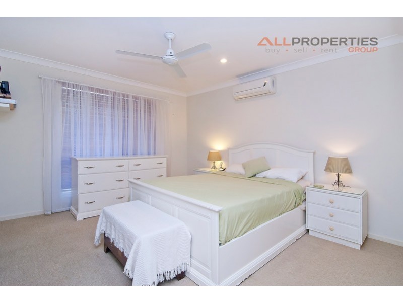 2 Sunset Place, Springfield Lakes QLD 4300