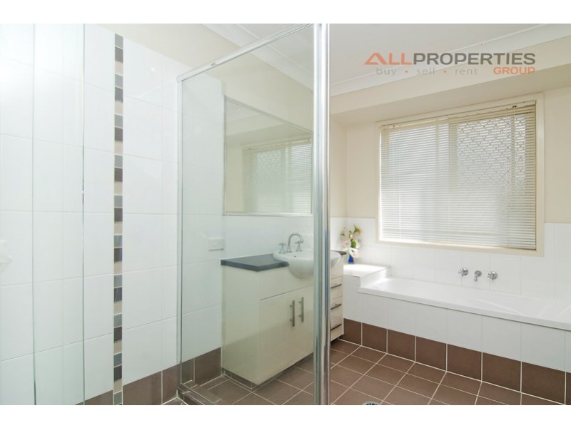 2 Sunset Place, Springfield Lakes QLD 4300