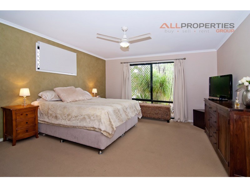 11 Admiral Crescent, Springfield Lakes QLD 4300