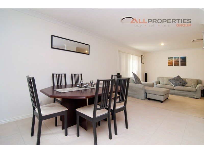 5 North Shore Way, Springfield Lakes QLD 4300