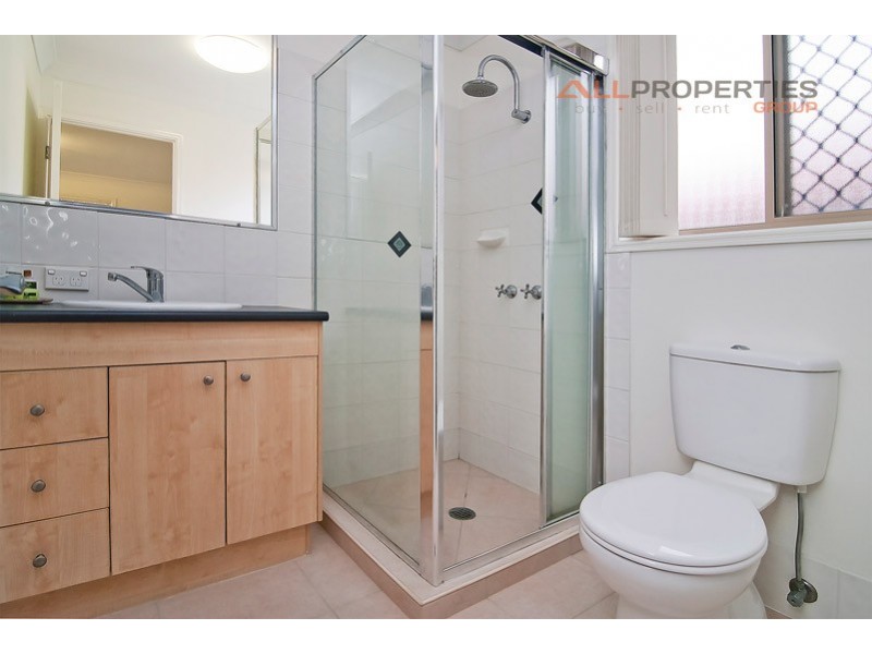 5 North Shore Way, Springfield Lakes QLD 4300