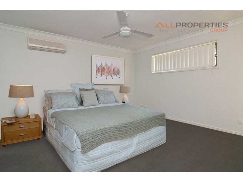 8 Jene Court, Flinders View QLD 4305