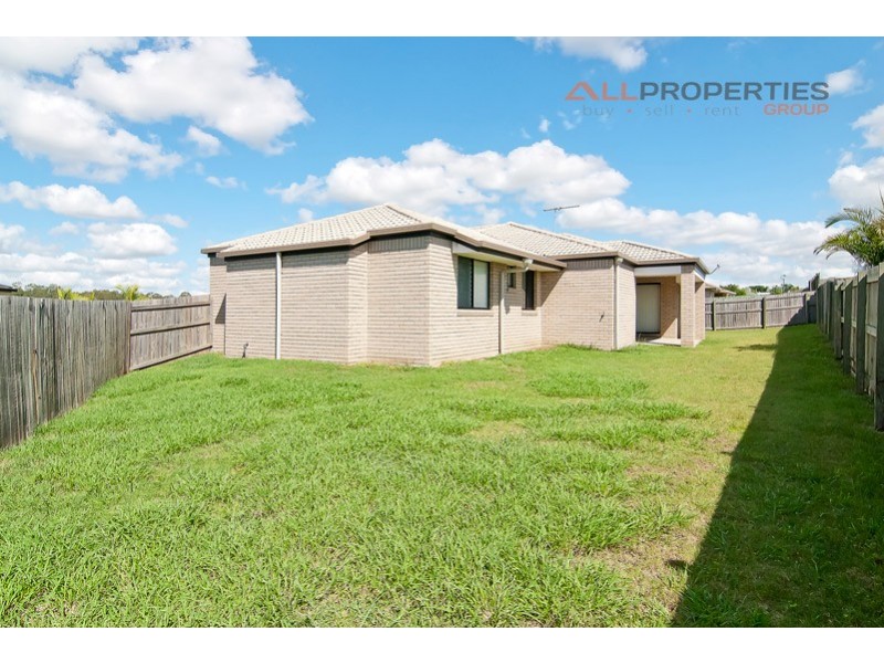 8 Jene Court, Flinders View QLD 4305