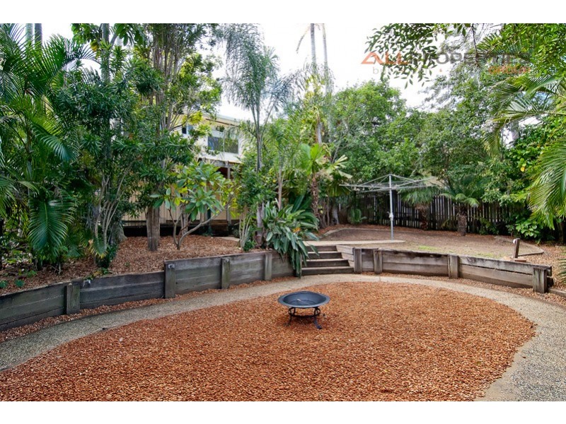 11 Cooneana Street, Bundamba QLD 4304