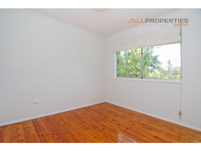 11 Cooneana Street, Bundamba QLD 4304