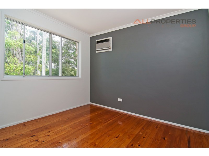11 Cooneana Street, Bundamba QLD 4304