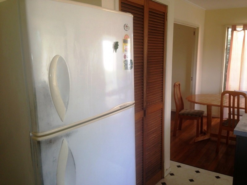 4 Lanark Street, Kenmore QLD 4069