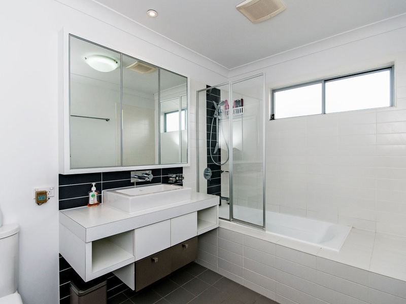 18 Ellerston Drive, Brookwater QLD 4300