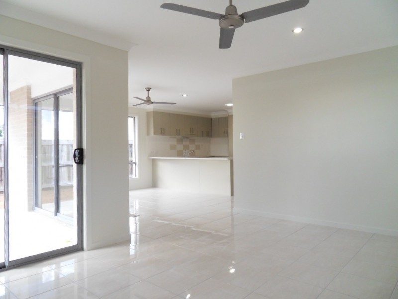 16 Eucalyptus Street, Ripley QLD 4306