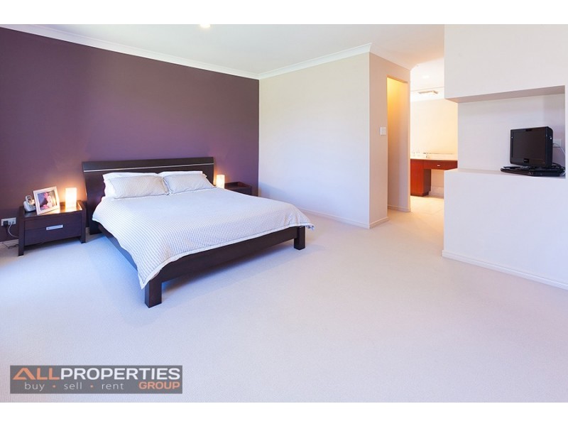 70 Swallowtail Crescent, Springfield Lakes QLD 4300