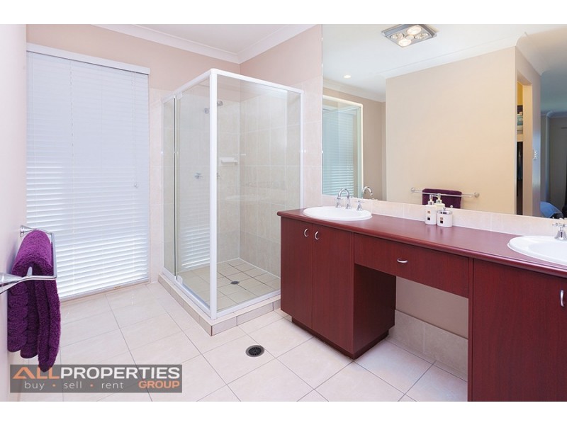 70 Swallowtail Crescent, Springfield Lakes QLD 4300