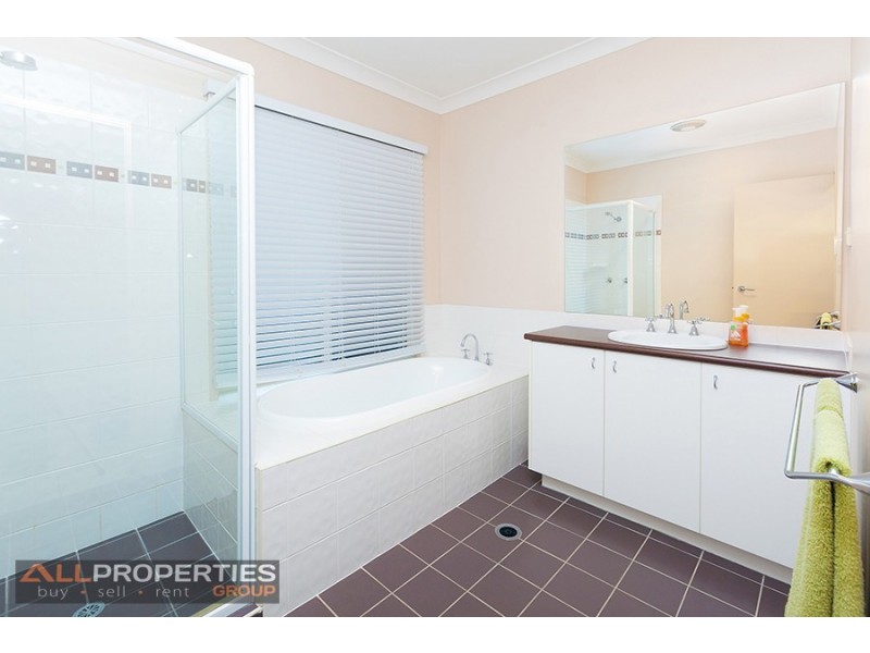 70 Swallowtail Crescent, Springfield Lakes QLD 4300