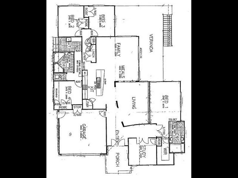 20 Birchwood Crescent, Brookwater QLD 4300 Floorplan