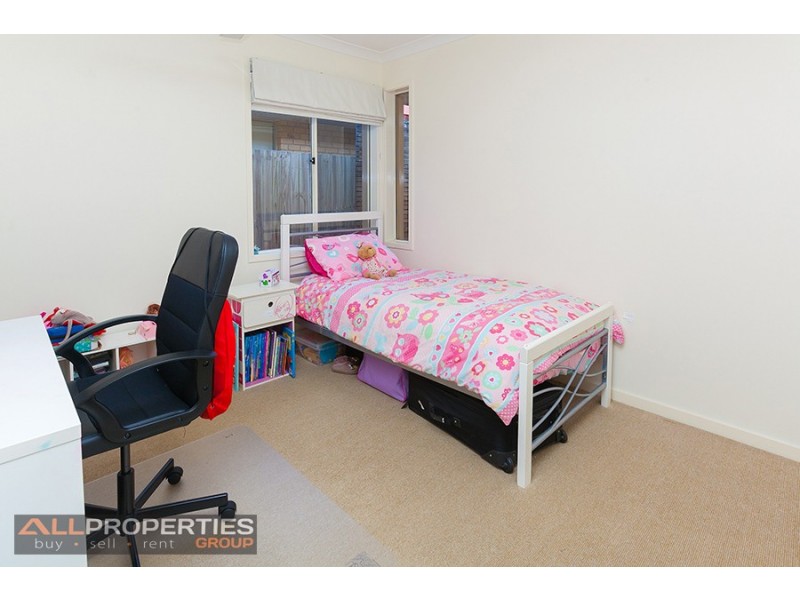 15 Coventina Cres, Springfield Lakes QLD 4300