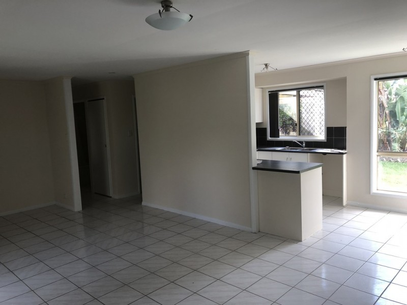 4 Wallace Street, Crestmead QLD 4132