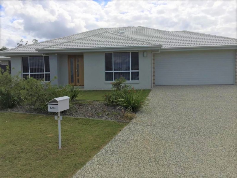 5 Joanne Court, Gleneagle QLD 4285