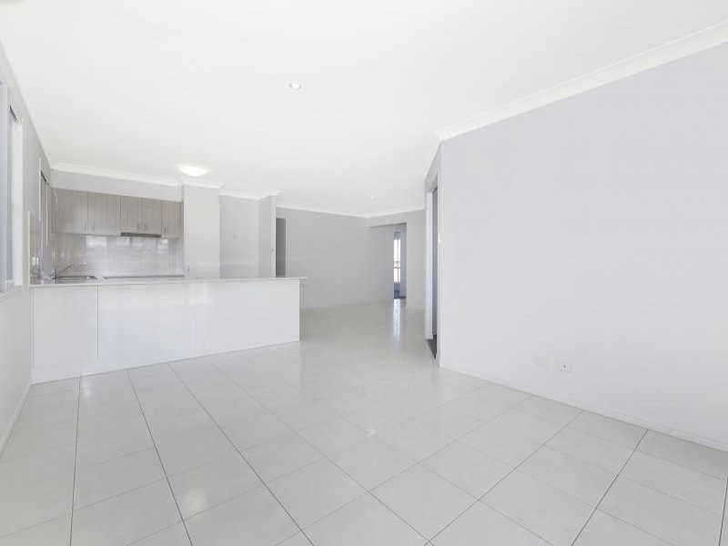 5 Joanne Court, Gleneagle QLD 4285