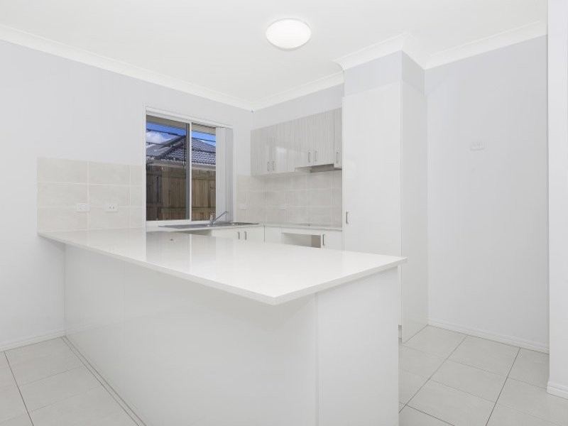 5 Joanne Court, Gleneagle QLD 4285