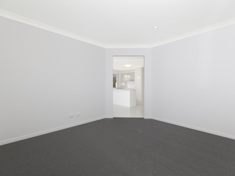 5 Joanne Court, Gleneagle QLD 4285
