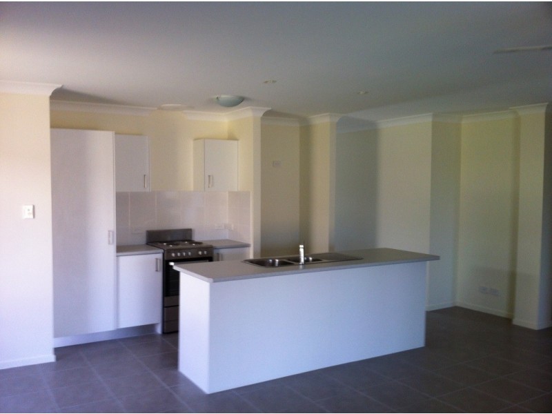 5 Morris Crescent, Bellbird Park QLD 4300