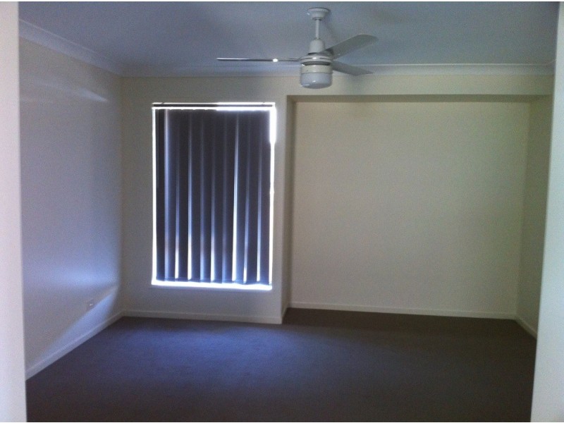 5 Morris Crescent, Bellbird Park QLD 4300