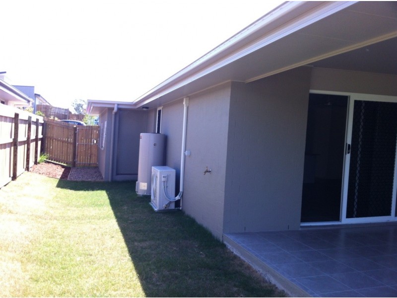 5 Morris Crescent, Bellbird Park QLD 4300