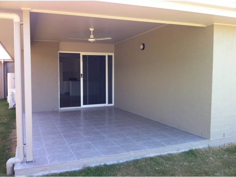 5 Morris Crescent, Bellbird Park QLD 4300