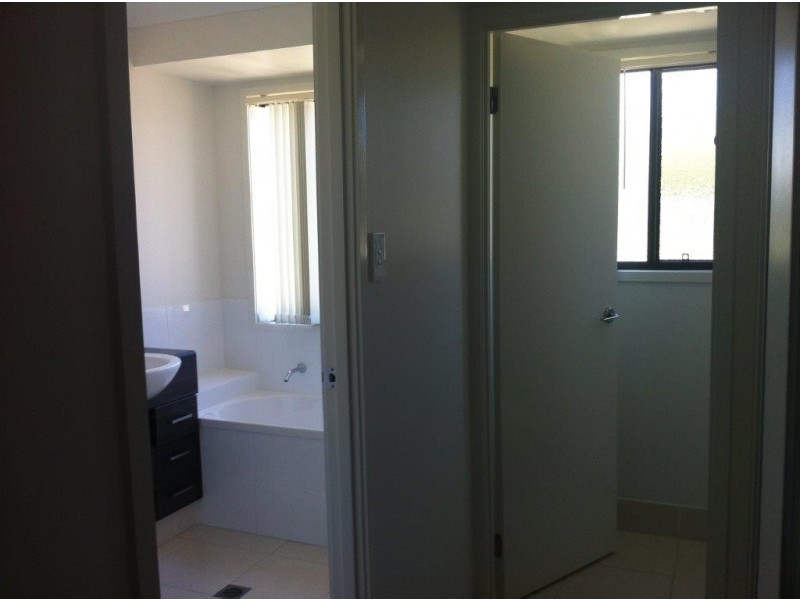 42 Walter Williams Crescent, Redbank Plains QLD 4301