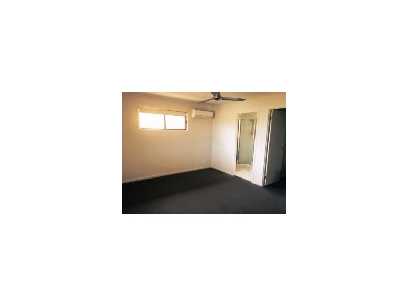 31 McGregor Place, Springfield Lakes QLD 4300