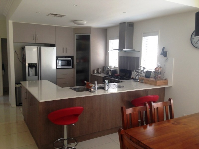 17 Waratah Crescent, Springfield Lakes QLD 4300