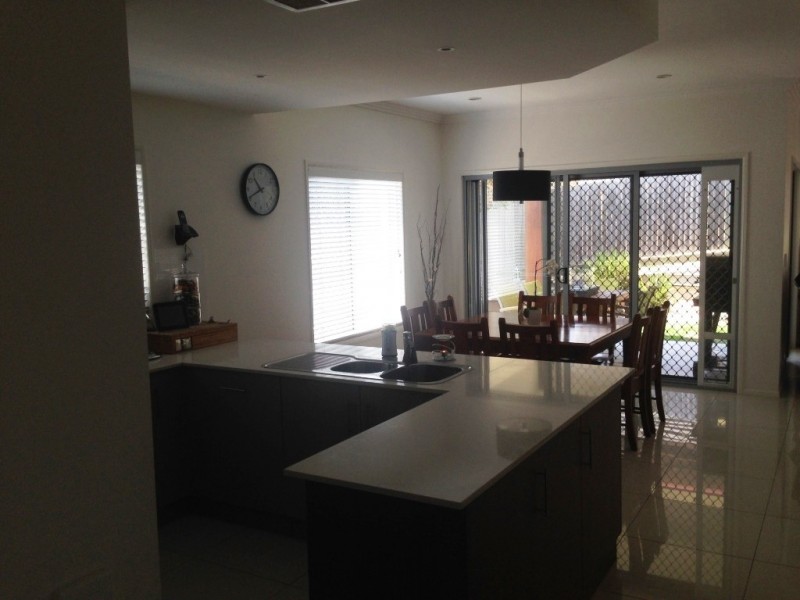 17 Waratah Crescent, Springfield Lakes QLD 4300